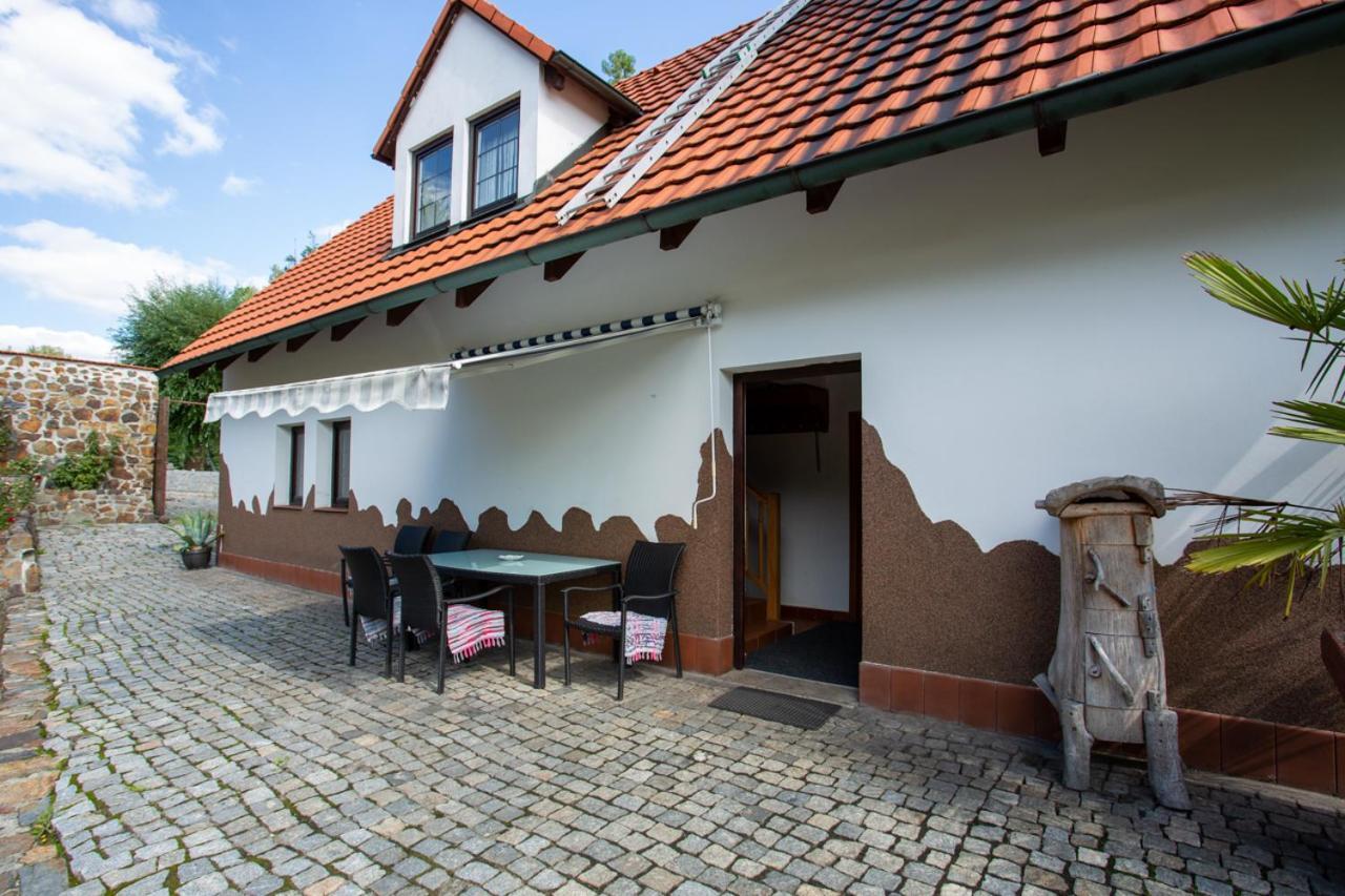 Hájovna Hněvnice Esterno foto